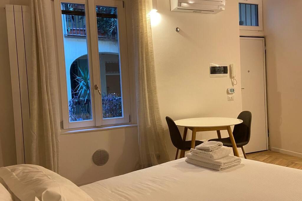 Brera Eleven Suite Deluxe Милан Экстерьер фото